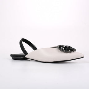 Slingback Preto e Branco Pedrarias Salto Baixo Couro