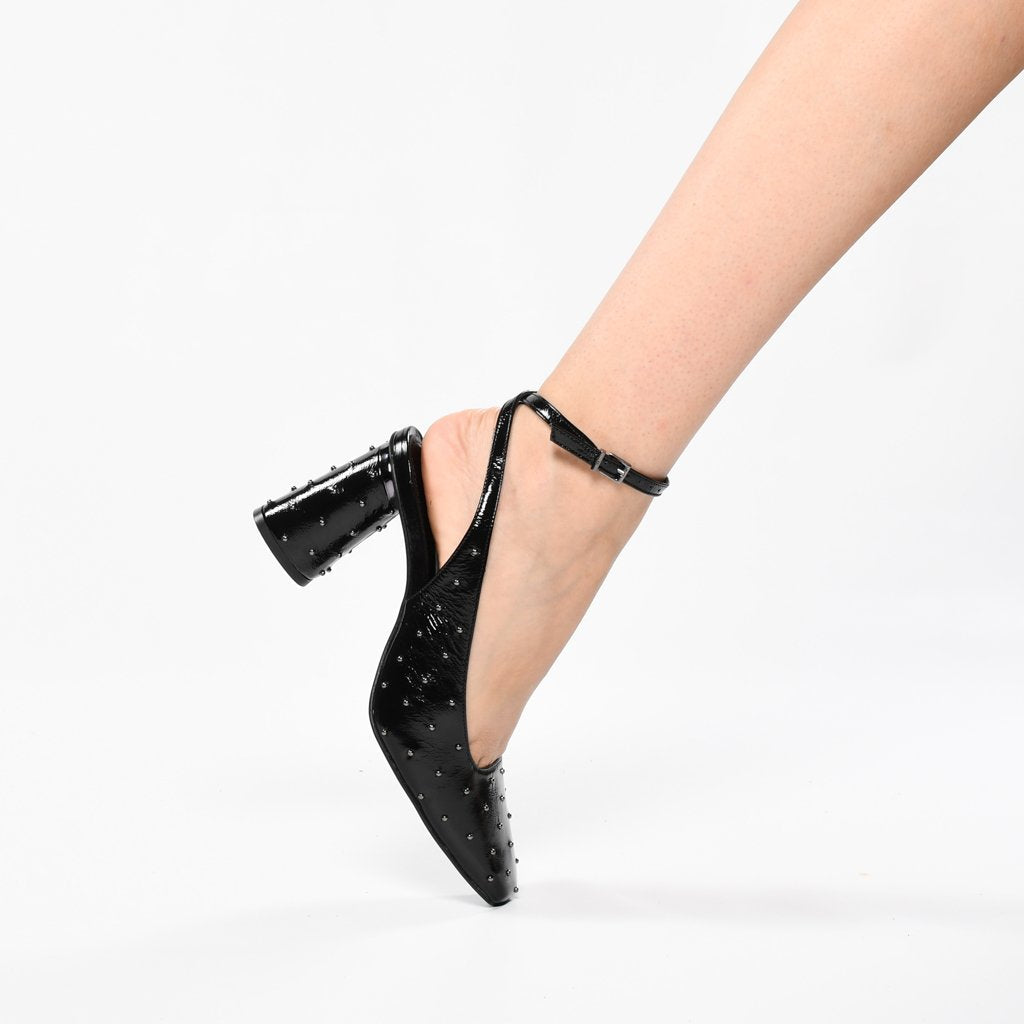 Slingback Preto Tachas Couro