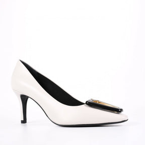 Scarpin Branco Blanc Salto Médio Enfeite Couro JB